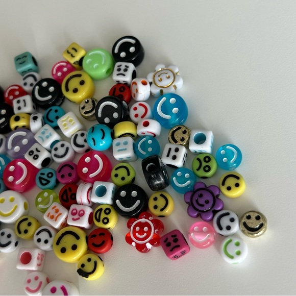 Set of Smiley Beads! So cute! - Picture 6 of 9